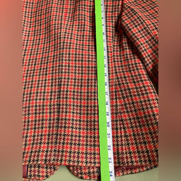 Red Houndstooth Blazer Wool Blend Crest Buttons Fully Lined Size 4 Talbots - Picture 9 of 10